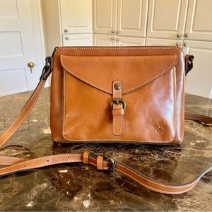 PATRICIA NASH genuine Italian leather crossbody in great condition!